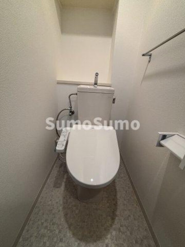 トイレ(シンプルで使いやすいトイレです)