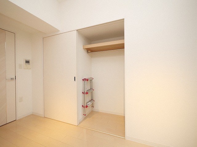 物件内観写真12　(収納があります)