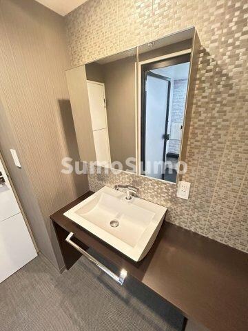 物件内観写真11　(脱衣スペースもあります)