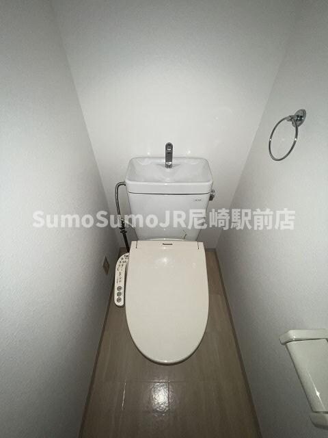 物件内観写真12　(コンパクトで使いやすいトイレです)
