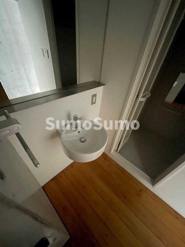 物件内観写真13　(スペースが確保できる洗面所です)