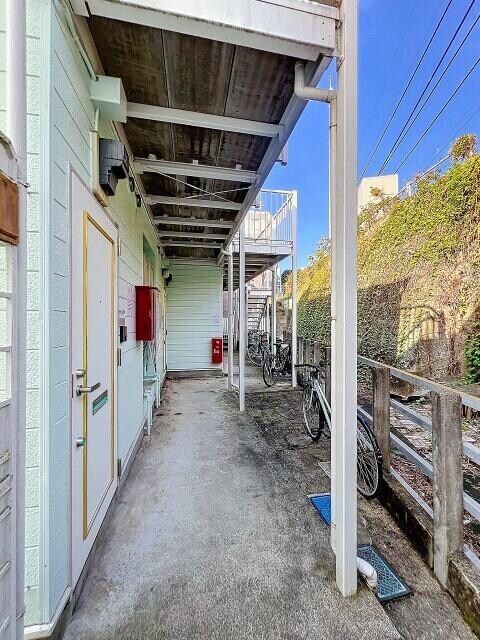 物件外観写真2　( )