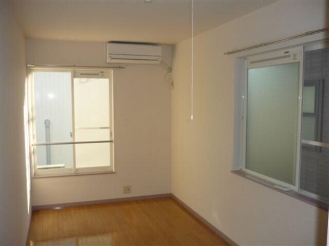 物件内観写真4　( )