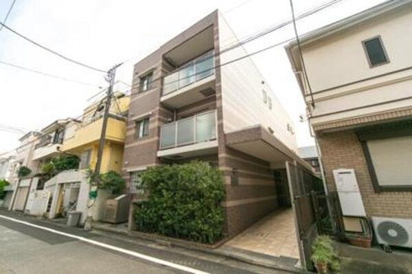 エントランス( )