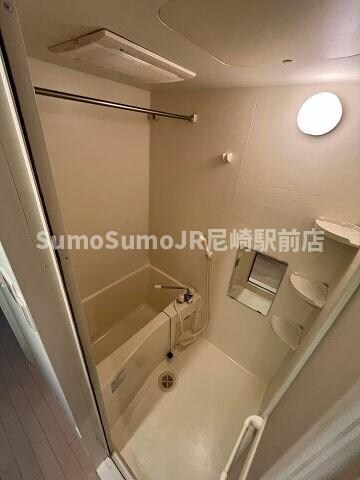 物件内観写真6　(日々の疲れを癒すお風呂付です)