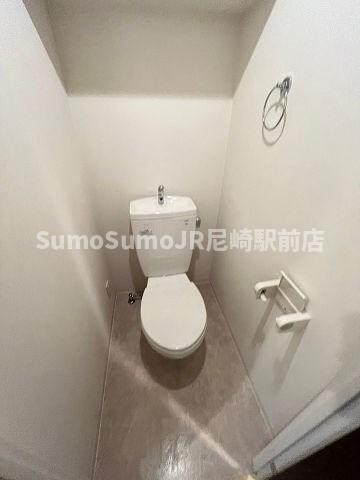 物件内観写真9　(トイレもきれいです)