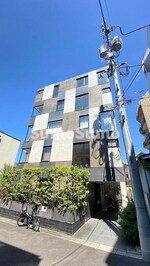 落ち着いた雰囲気の外観です