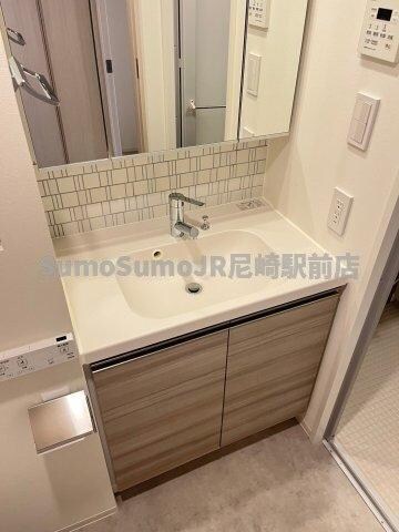 物件内観写真19　(独立洗面台です)