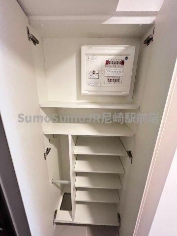 物件内観写真24　(ちょっとした収納スペースも充実しています)