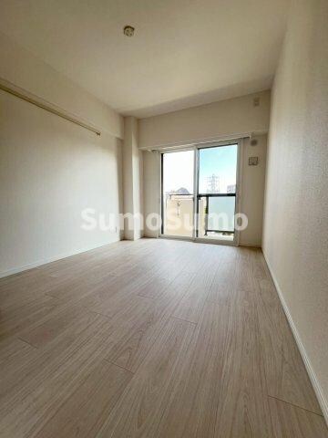 物件内観写真15　(使いやすいリビングです)