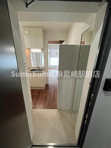 物件内観写真5　(玄関です)