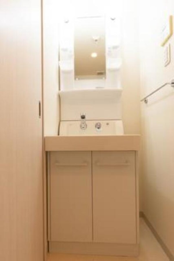 洗面・脱衣所(※写真は同タイプ住戸です。 )