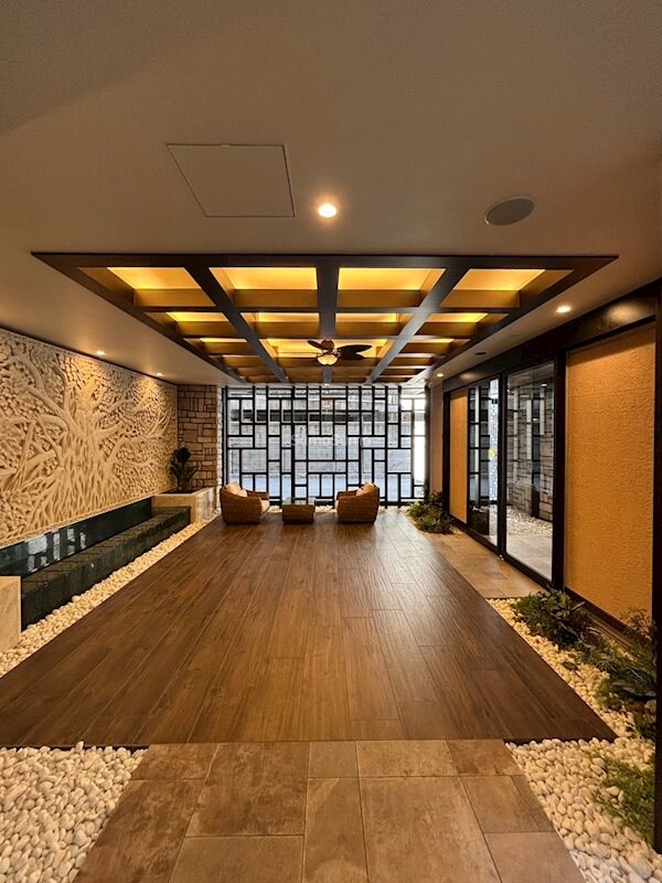 物件外観写真3　(ロビーです)