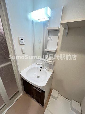 物件内観写真13　(使いやすい洗面所です)