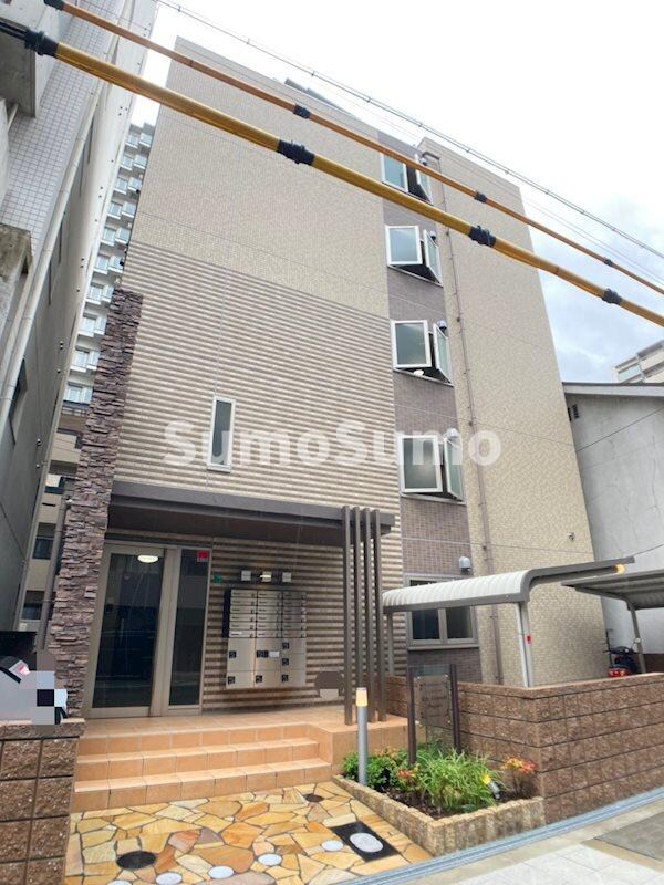 物件外観写真1　(外観もきれいです)