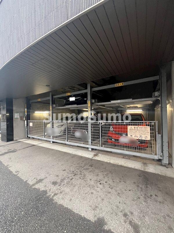 物件外観写真4　(駐車場完備です)