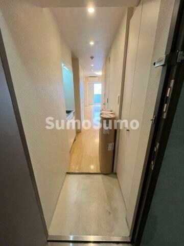 物件内観写真9　(シンプルで使いやすい玄関です)