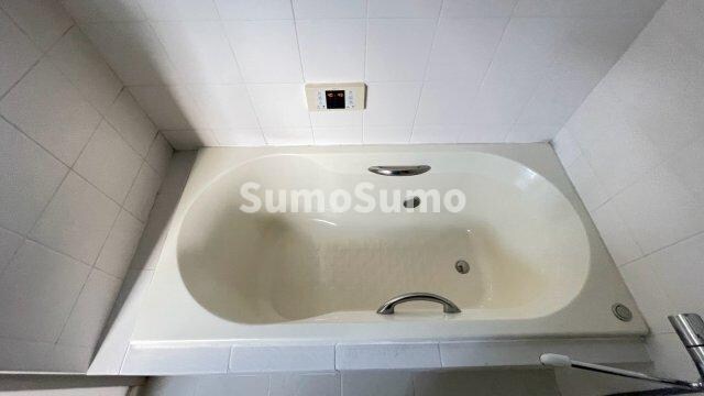 物件内観写真10　(日々の暮らしに欠かせないお風呂です)