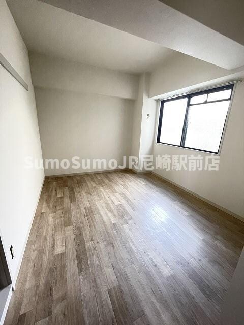 物件内観写真5　(ゆとりの広さです)