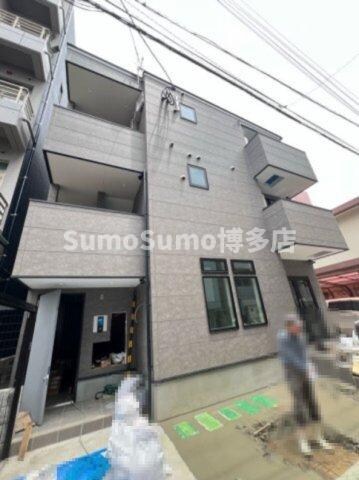 物件外観写真1　(外観もきれいです)