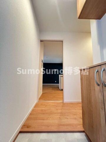 物件内観写真6　(きれいな玄関です)