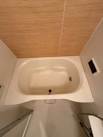 物件内観写真19　(日々の疲れを癒すお風呂付です)