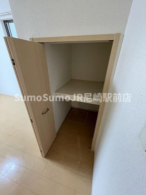 物件内観写真13　(収納のためのスペースです)