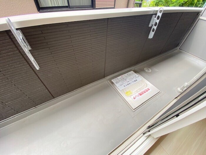 物件内観写真16　(バルコニー付きです)