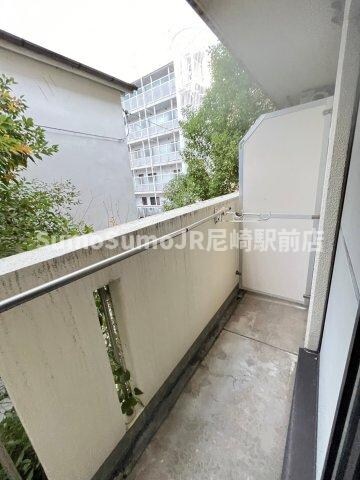 物件内観写真25　(バルコニーがあります)