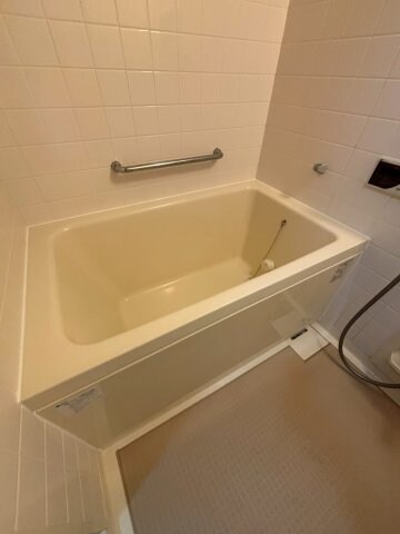 物件内観写真17　(お風呂で日々の疲れを落としましょう)