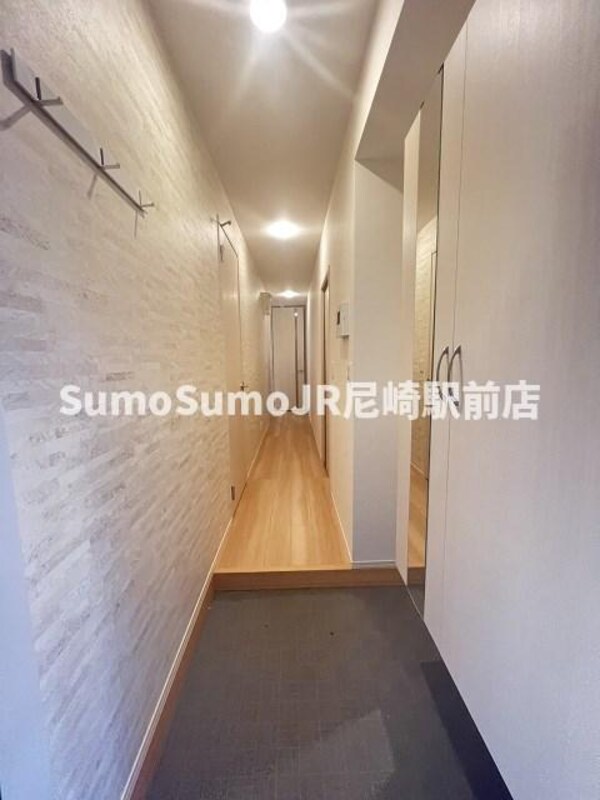 玄関(シンプルで使いやすい玄関です)