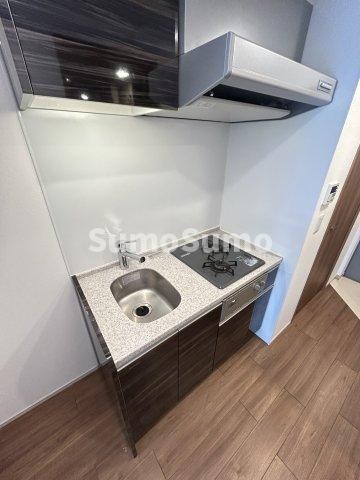 物件内観写真7　(コンパクトなキッチンで掃除もラクラク)