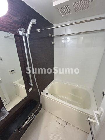 物件内観写真9　(日々の疲れを癒すお風呂付です)