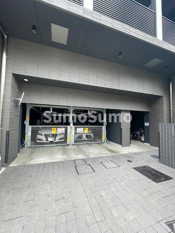 駐車場(駐車場です)
