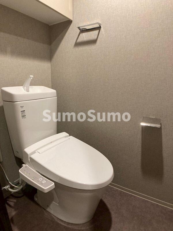 トイレ(コンパクトで使いやすいトイレです)