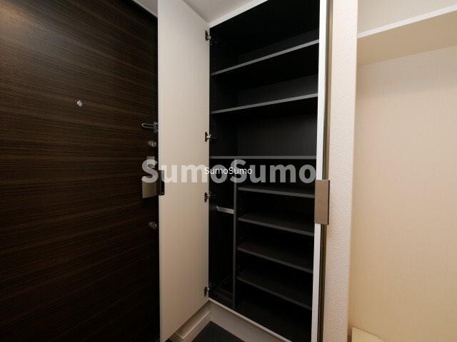 物件内観写真16　(ちょっとした収納スペースも充実しています)