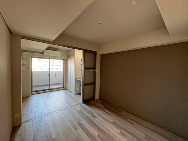 居室(使いやすいリビングです)