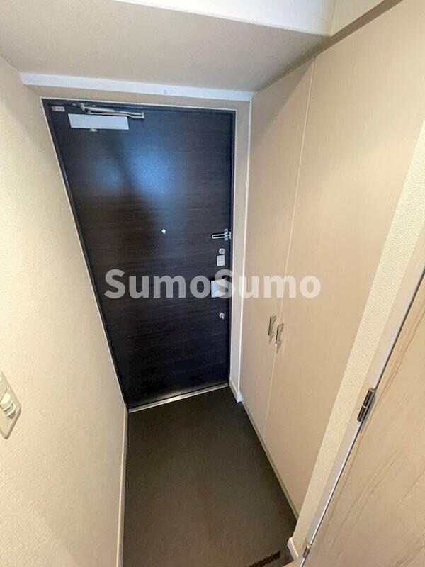 物件内観写真4　(シンプルで使いやすい玄関です)