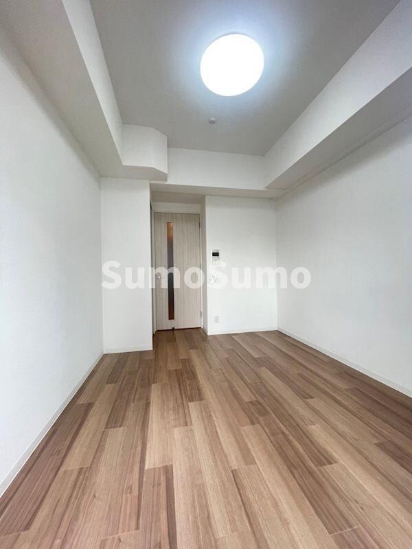 物件内観写真5　(ゆったりとしたリビングです)