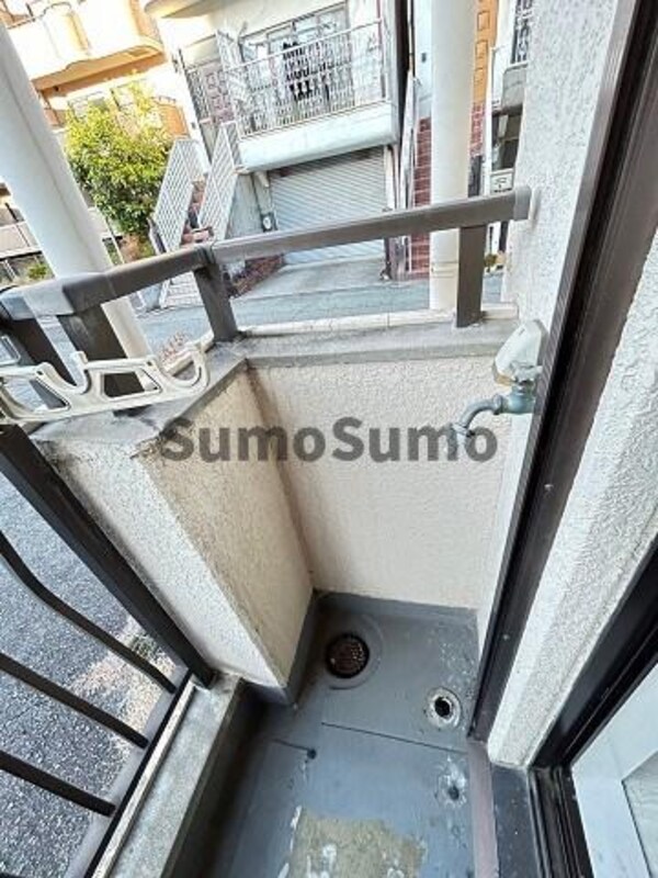 バルコニー(陽当たり良好なバルコニーです)