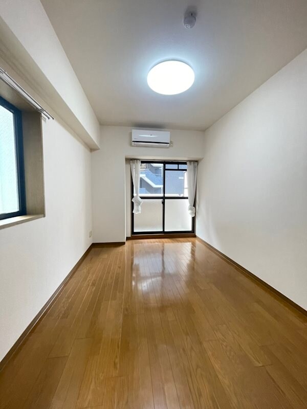 物件内観写真8　(落ち着いて過ごせるお部屋なので、寝室にいかがでしょうか)