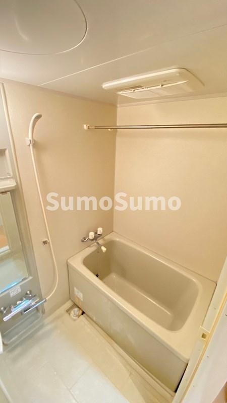 物件内観写真7　(コンパクトで使いやすいお風呂です)