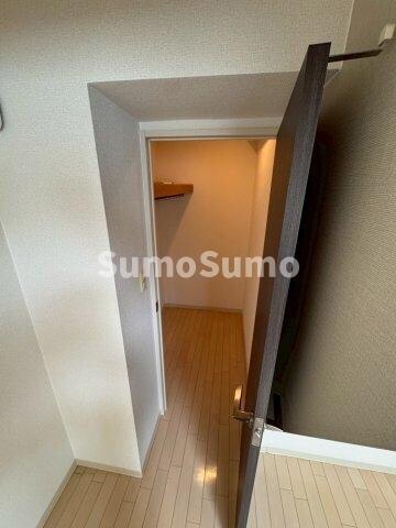 物件内観写真18　(収納豊富です)