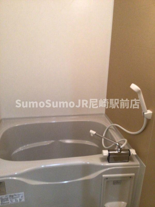 物件内観写真5　(お風呂です)