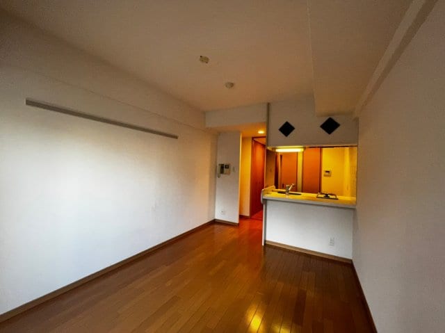 物件内観写真5　(使いやすい居間です)