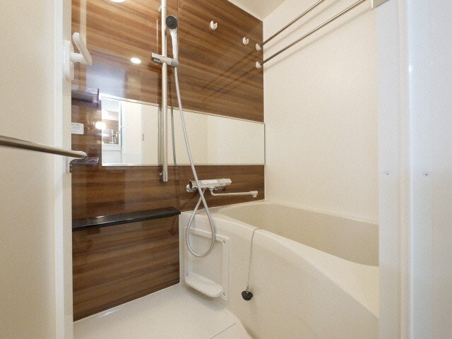 物件内観写真8　(日々の暮らしに欠かせないお風呂です)