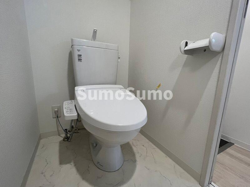 物件内観写真12　(コンパクトで使いやすいトイレです)