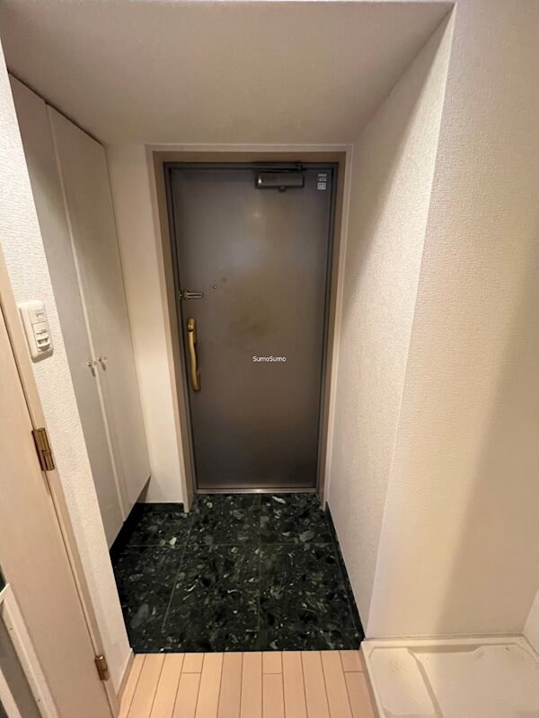 玄関(玄関です)
