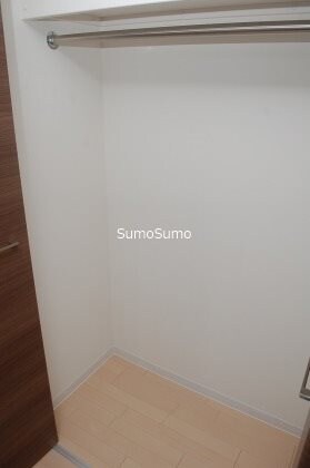 物件内観写真12　(ちょっとした収納スペースも充実しています)