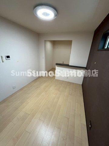 物件内観写真16　(リビングです)